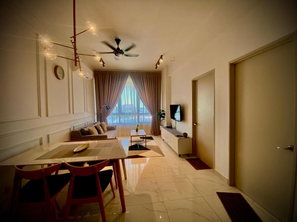 Jsadli Suite Troika Residence Kota Bahru Luaran gambar